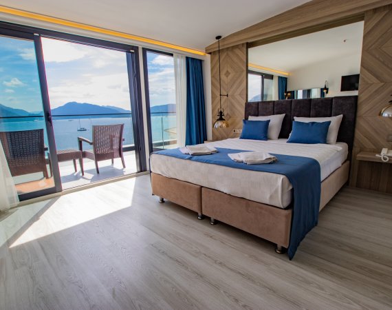 Delux Kısmi Deniz Manzaralı